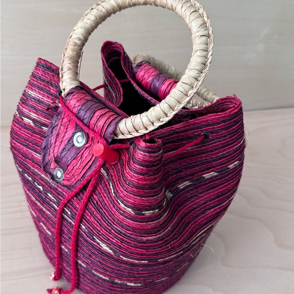 Handmade Mexican Straw Tote – Magenta & Purple Stripes – Ring Handle Bag